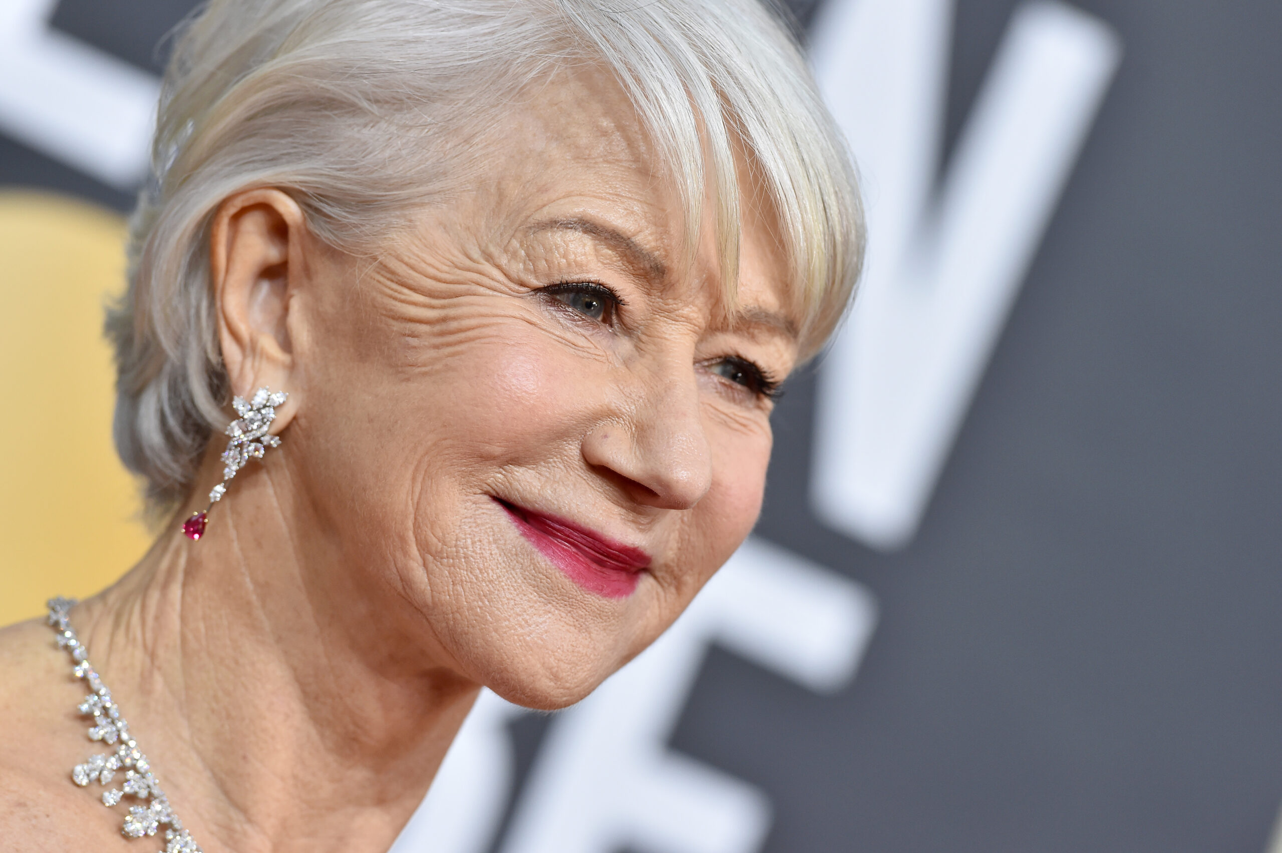 77th Annual Golden Globe Awards - Arrivals BEVERLY HILLS, CALIFORNIA - JANUARY 05: Helen Mirren attends the 77th Annual Golden Globe Awards at The Beverly Hilton Hotel on January 05, 2020 in Beverly Hills, California. (Photo by Axelle/Bauer-Griffin/FilmMagic)