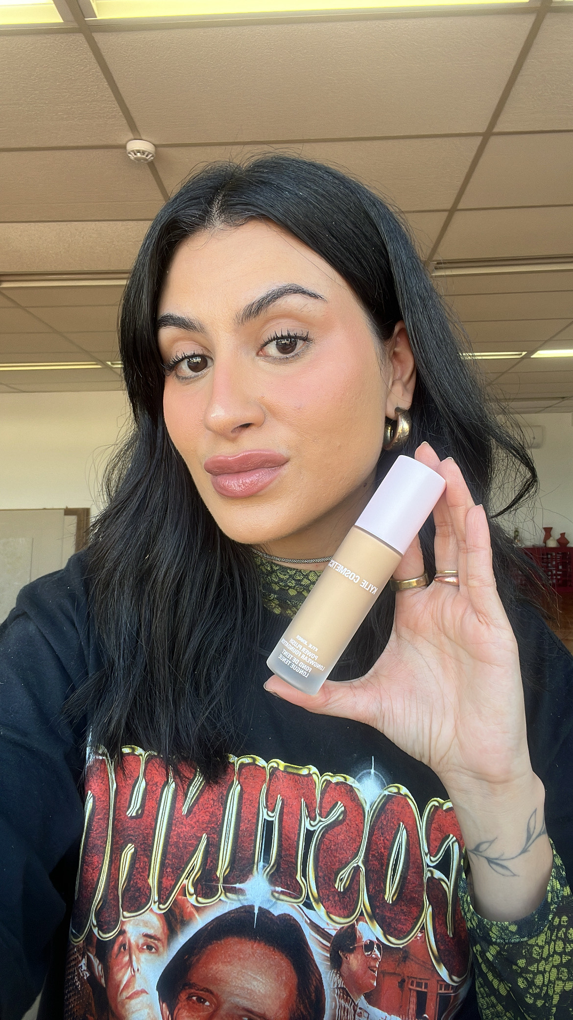 Vale o investimento? Base de Kylie Cosmetics chega ao Brasil