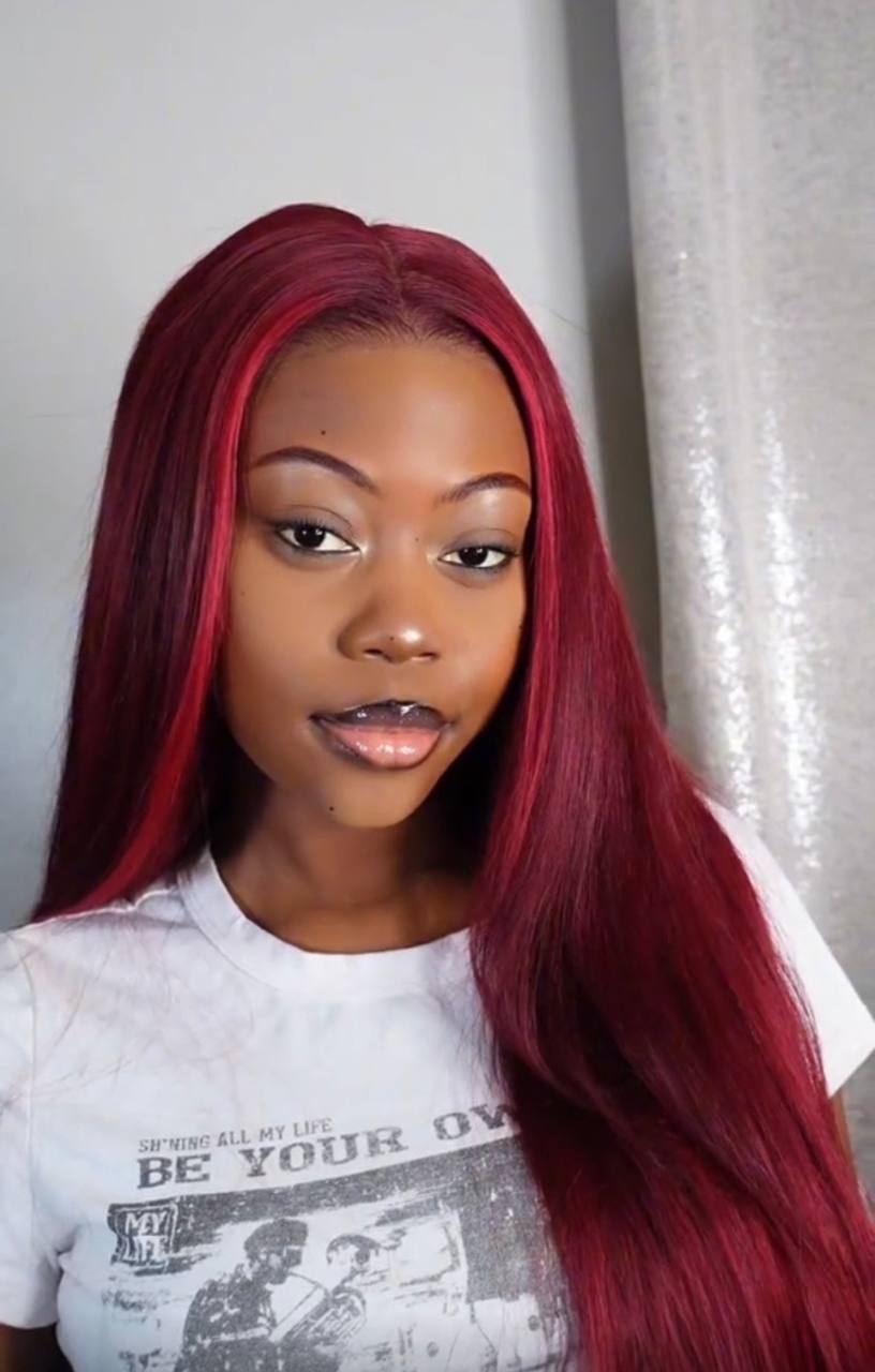 Nem clean, nem messy: conheça a grunge make up
