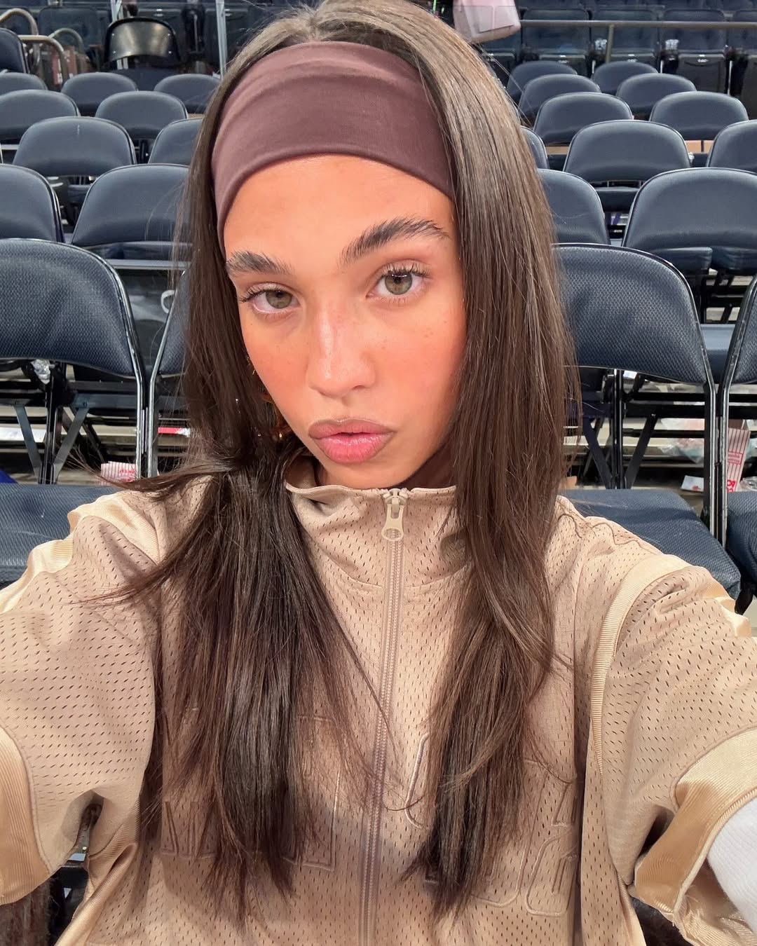 O (polêmico) acessório de cabelo está de volta