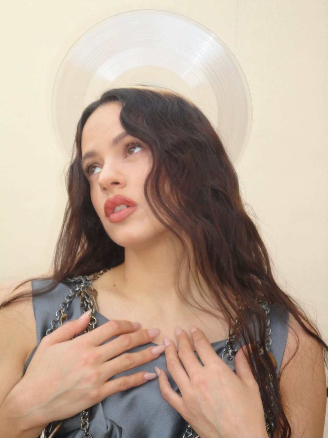 Rosalía vem ao Brasil para audição do seu álbum “LUX”