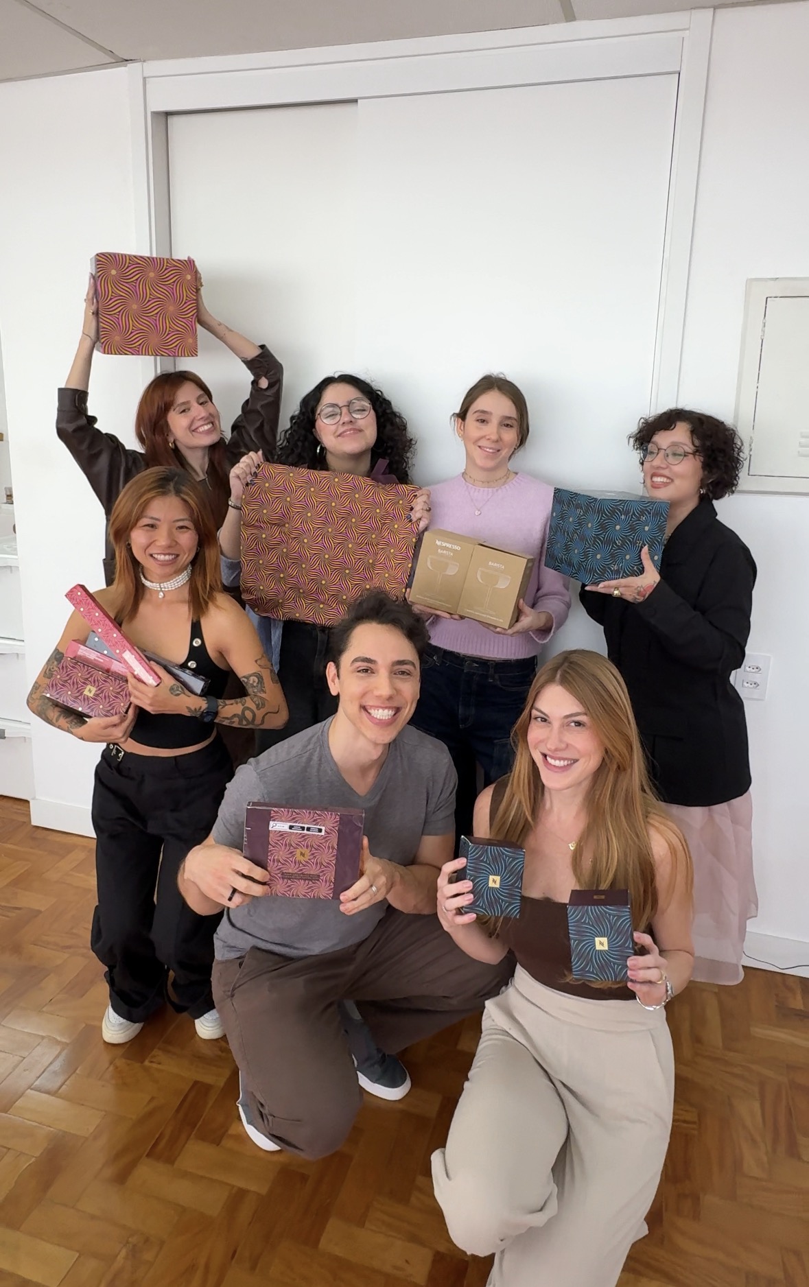 Equipe GE faz amigo secreto com edição limitada de Nespresso