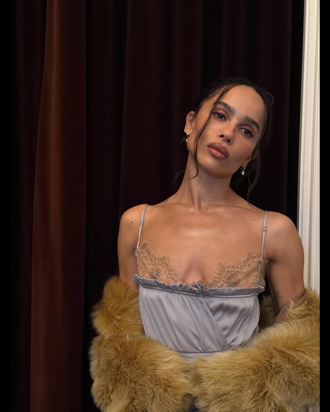 zoe-k-look-camisola-renda-ge4