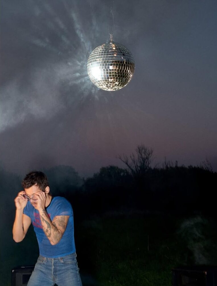 Harry Styles anuncia novo disco para 6 de março