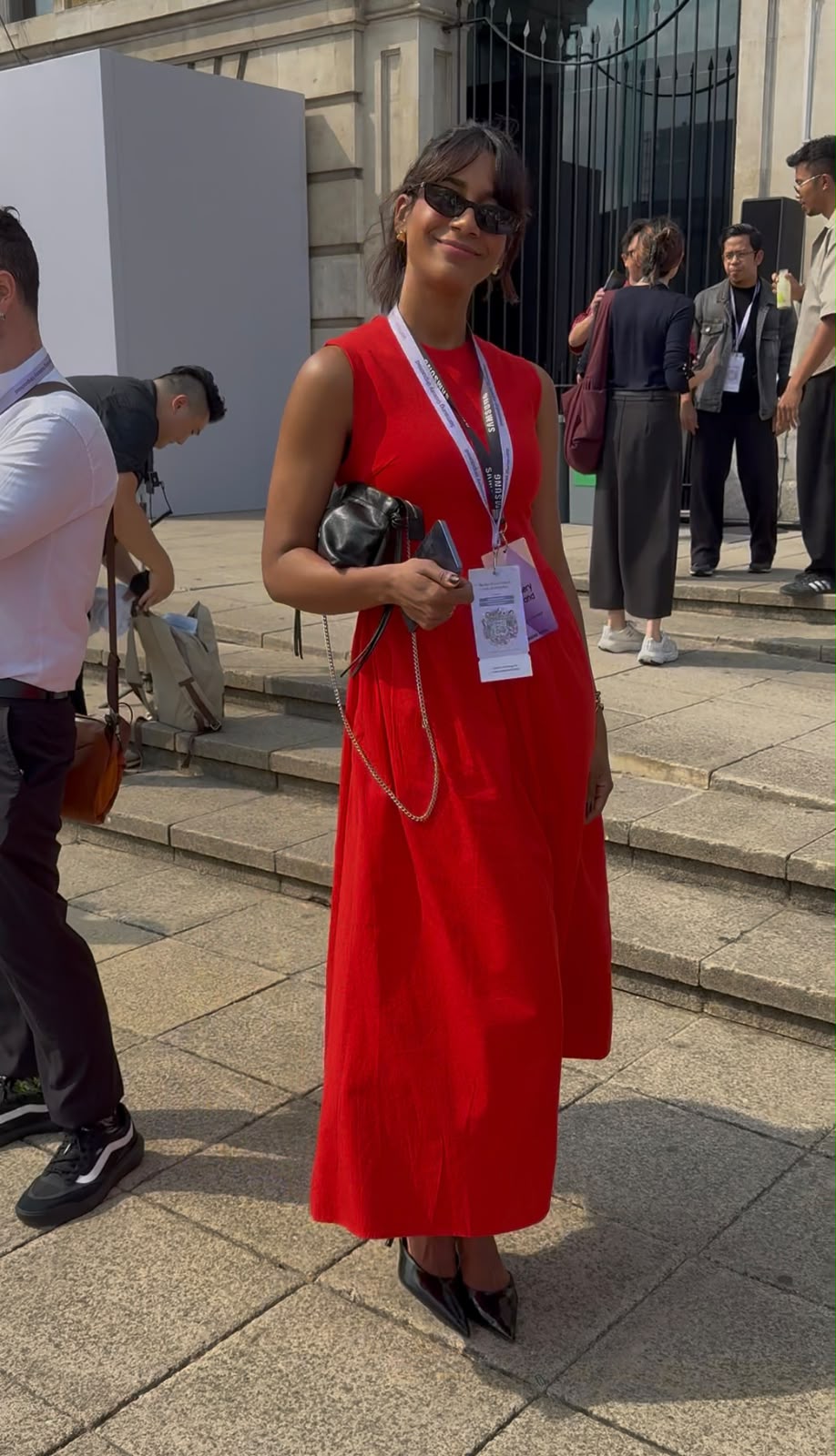 O que as garotas estilosas estão vestindo em Londres? Te mostramos!