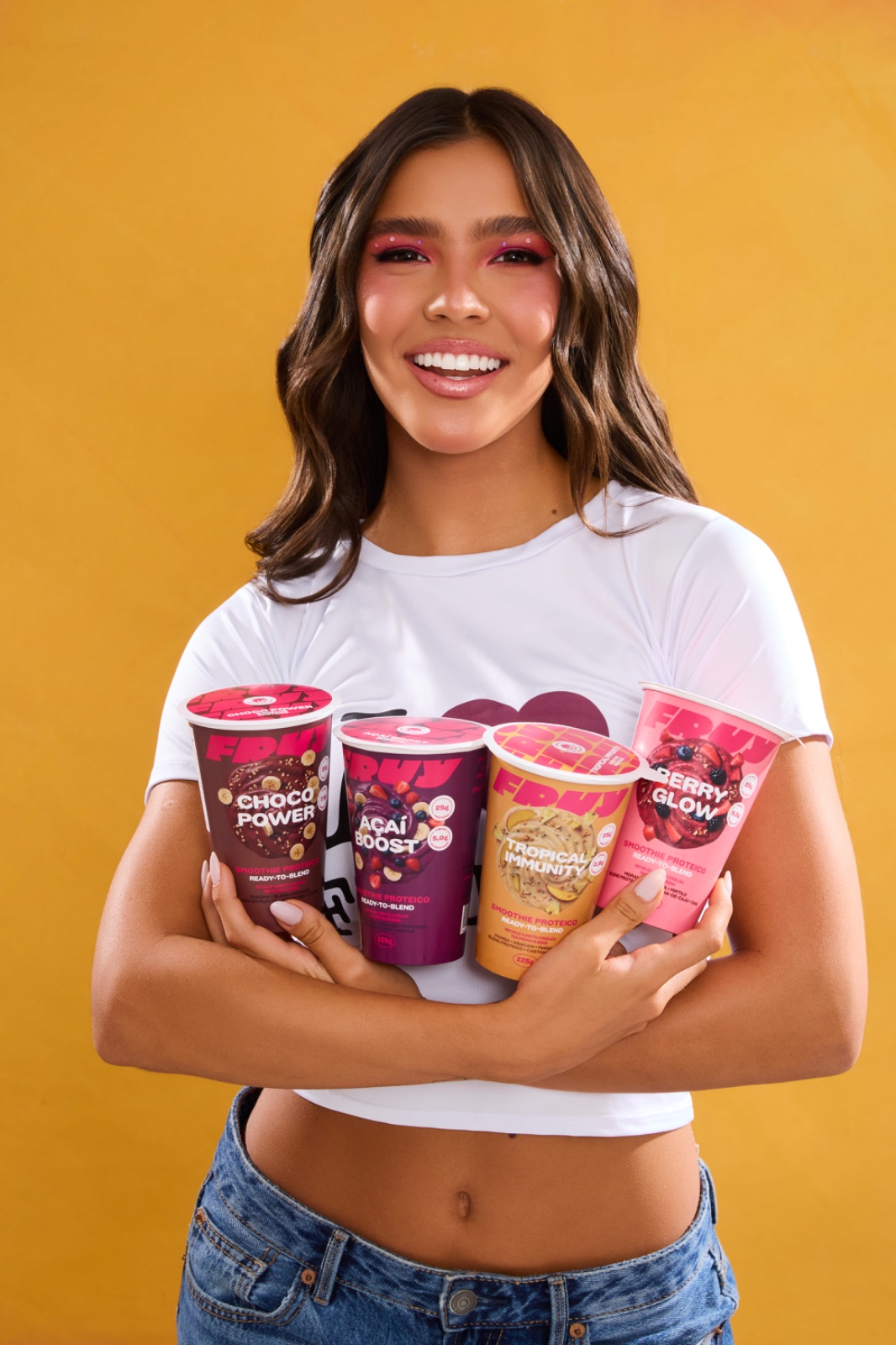 Conheça a FRUY, marca de smoothies funcionais da Duda Guerra
