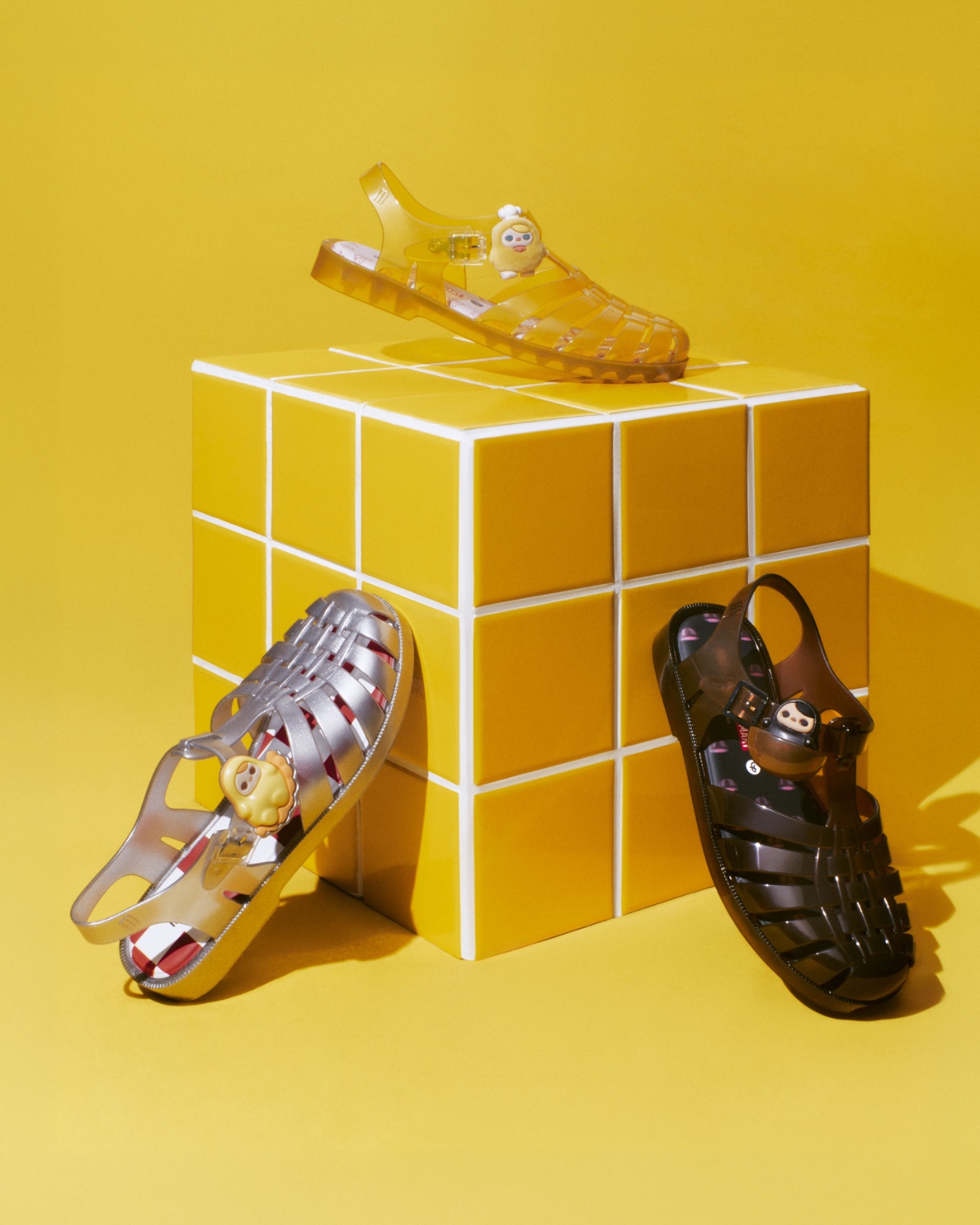 Melissa e POP MART anunciam colaboração inspirada no universo colecionável