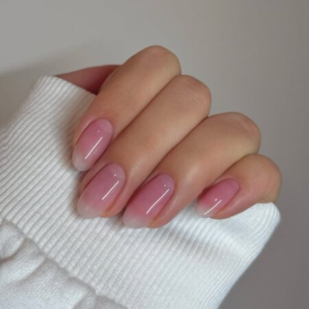 Nail tint: um toque de cor nas unhas pode ser tudo o que você precisa 
