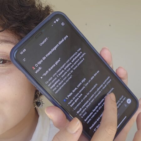 Deixei o ChatGPT me ajudar em um glow up na maquiagem e esse é o resultado