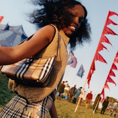 Burberry Check: descubra como as fashionistas estão usando a estampa icônica