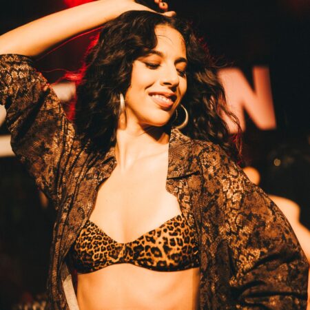 “Não me encaixo neste modelo”, afirma Marina Sena sobre casamento e maternidade