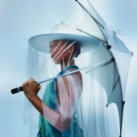 Naomi Osaka aposta em look inspirado em água viva para Australian Open