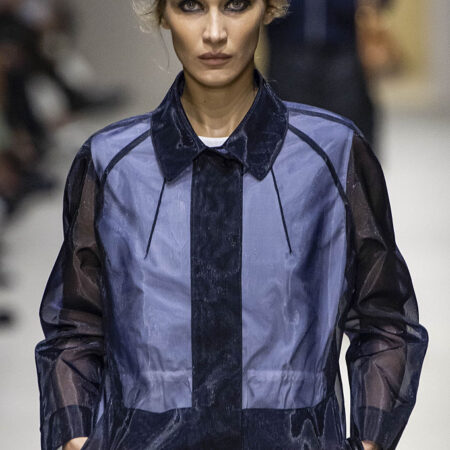 Olho preto é o comeback da vez nas passarelas