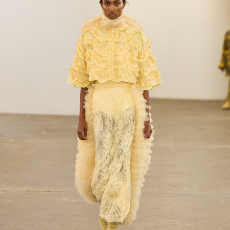 Paula Raia apresenta coleção “Transe” em São Paulo