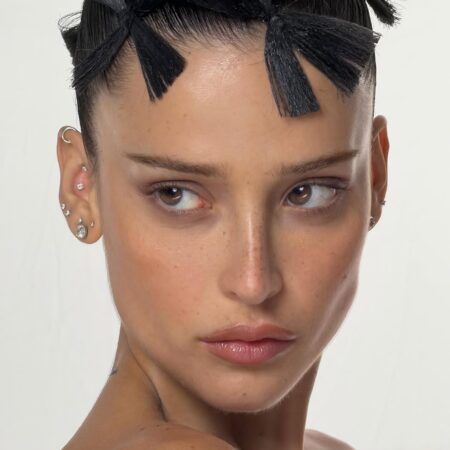 Adeus, rebeldia: como o piercing ficou chique?