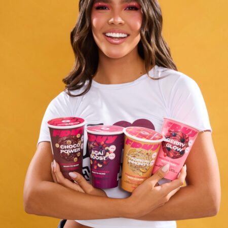 Conheça a FRUY, marca de smoothies funcionais da Duda Guerra