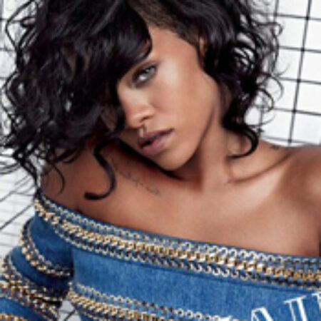 Rihanna é a nova Balmain Girl!