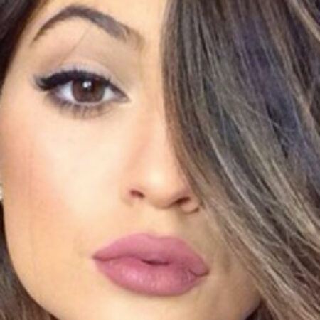 O segredo do bocão da Kylie Jenner (e não é make nem preenchimento labial!)