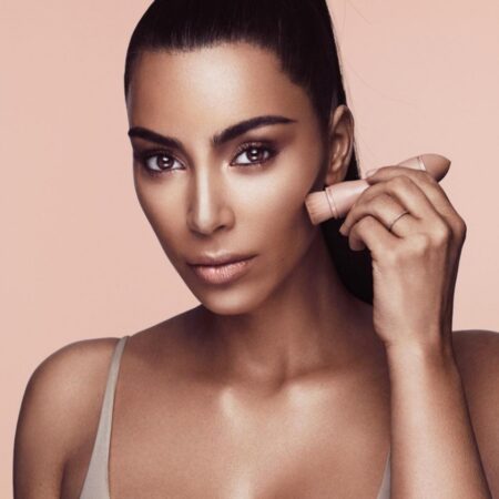 KKW Beauty: a linha de make da Kim Kardashian chega com kit de contorno e vem mais produto bafo por aí!