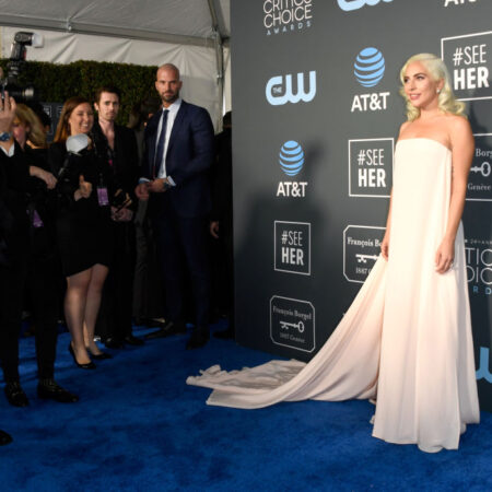 Critics’ Choice 2019: Os looks do famoso blue carpet!
