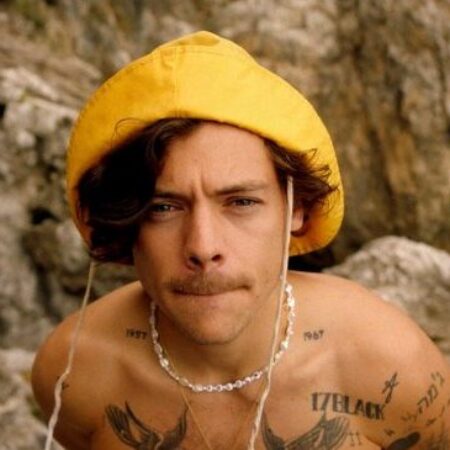 Dicas de onde achar acessórios de miçanga parecidos com o do Harry Styles