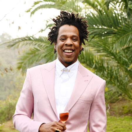 Jay-z anuncia linha de maconha
